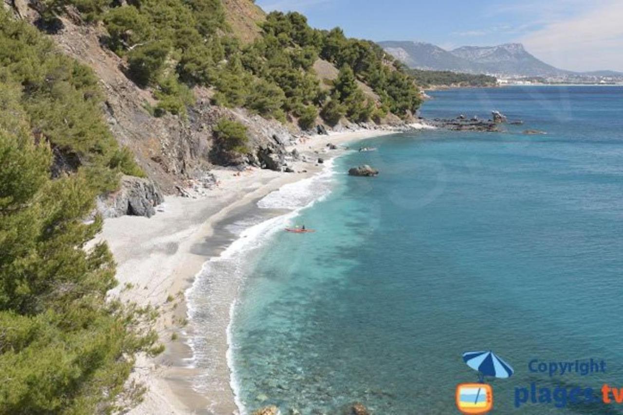 Loft Climatise "La Pinede", 50 M2, Tres Calme, 5 Mn A Pied Des Plages, Lit King Size La Seyne-sur-Mer Exterior foto